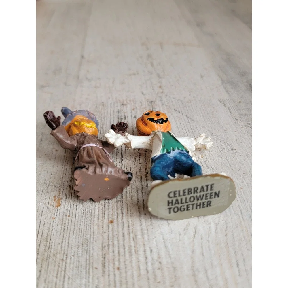 Jack O'Lantern scarecrow pumpkin village accessory Halloween set